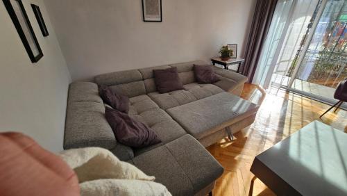 rayon Triaditsa Apartment | Urban Comfort 1BR near South Park with Balcony