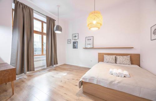 Terezvaros Apartment | Urban Ease n' Simple Comfort in the City Core
