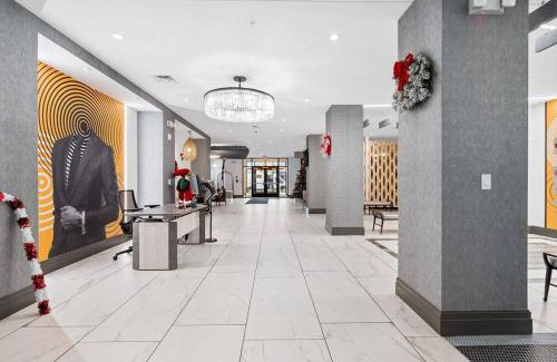 Hackensack River Waterfront Apartment | Urban Elegance: 20 Minutes to NYC (Gym, Laundry)