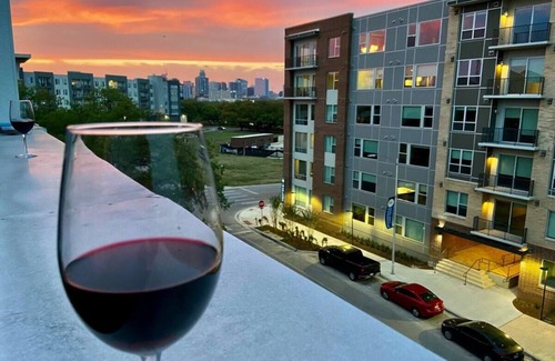 Riverside House | Urban Elegance: Luxury 4-Story Downtown Brownstone with Views & Free Parking
