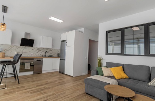 Las Palmas de Gran Canaria House | Urban Elegance View Suite Pool