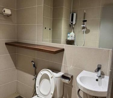 Kota Samarahan Apartment | Urban Escape family friendly 5 or 6 pax