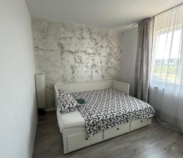 Chiajna Apartment | Urban Escape With Free Parking&Wi-Fi
