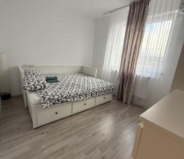 Chiajna Apartment | Urban Escape With Free Parking&Wi-Fi