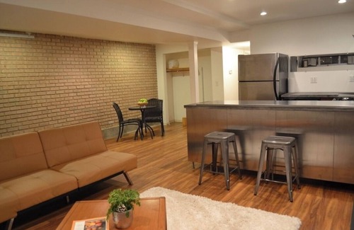 Chicago Apartment | Urban Farm Fun with Goats 10 Minutes To Downtown!