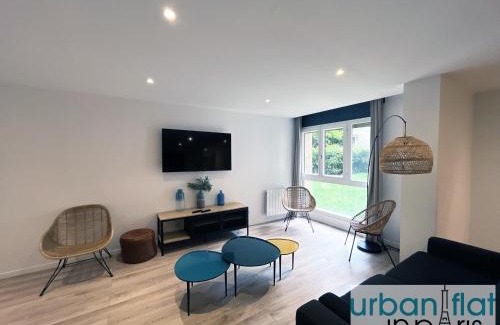 Amerique Apartment | Urban Flat 182 - Spacious 4 Bedroom Flat in Paris