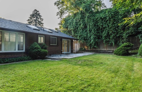 North York House | Urban Haven