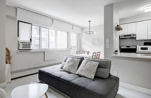 Downtown Montreal Apartment | Urban Haven on Downtown