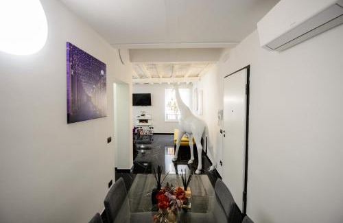 Old Town Apartment | URBAN JUNGLE TORTELLINOSUITE Modena
