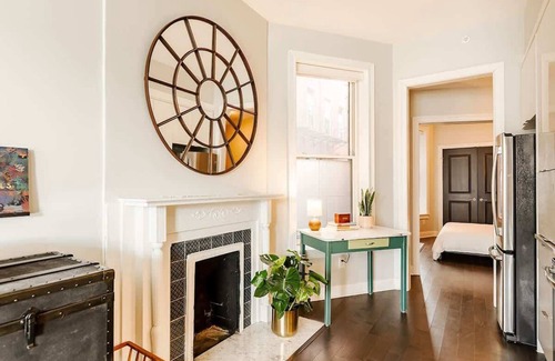 Over-the-Rhine Apartment | Urban Luxury on Washington Park | Rooftop & Parking