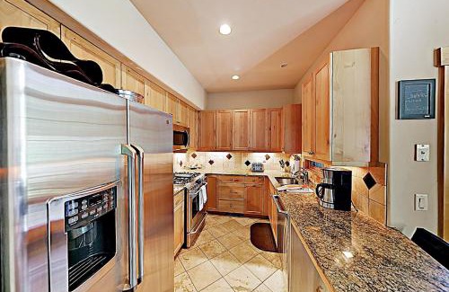 Downtown Steamboat Springs House | Urban Mountain Getaway & Alpenglow Chalet