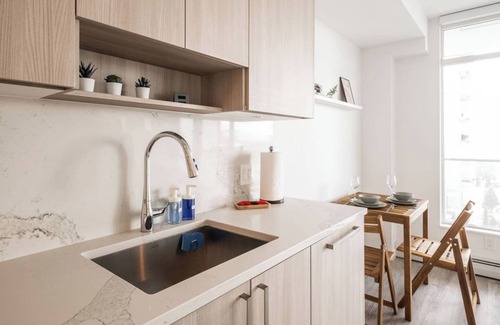 Surrey Apartment | Urban Nest in Surrey - Studio