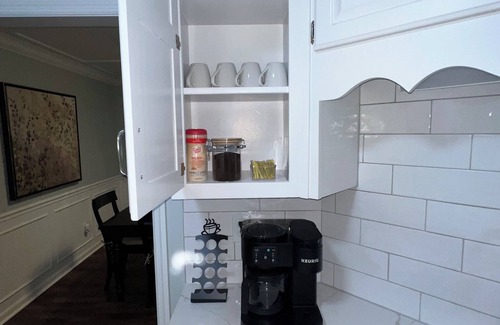 Huntsville House | Urban Oasis - charming, centrally located home for visiting all of Huntsville!