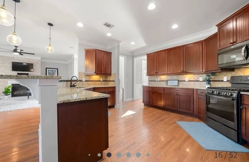 Church Street House | Urban Oasis: Executive Elegance minutes from anything your heart desires!