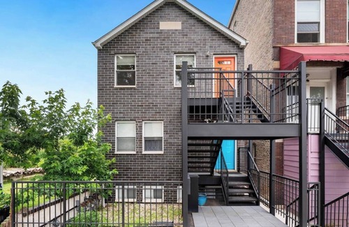 Lower West Side House | Urban Oasis in Heart of Chicagon