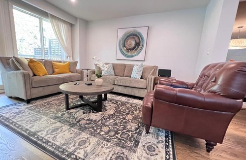 Lawrence Park South House | Urban Oasis - Midtown/free parking