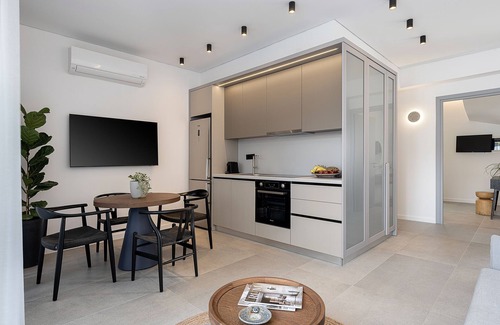 Chania Town Villa | Urban Oasis - Walking distance to the Old Town, the beach and all kind of shops!