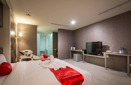 Sanchong Hotel | Urban One Hotel