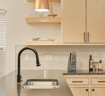 Central Oklahoma City House | Urban Plaza Luxe 1-Family- Steps away from Plaza District