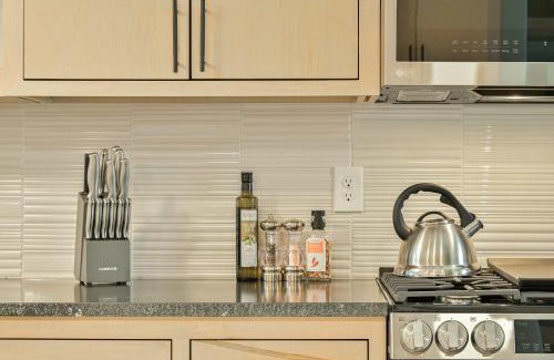 Central Oklahoma City House | Urban Plaza Luxe 1-Family- Steps away from Plaza District