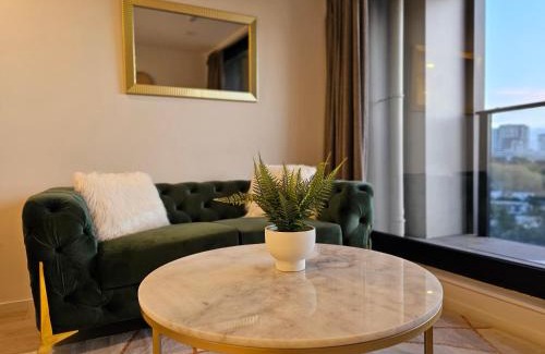 Auckland Central Business District Apartment | Urban Retreat - Central Auckland Stay