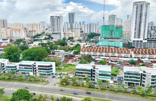 George Town Apartment | Urban Suite Condominium By Blue Sky Holidays