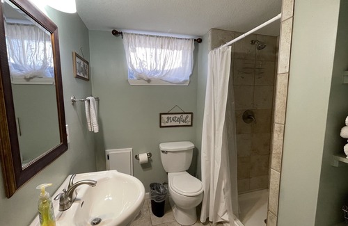 Grandview House | Urban WalkOut 1Bdrm Basement Apt/Full Kitchen