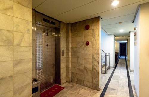 Chinatown Hotel | Urbanview Hotel P Residence Asemka