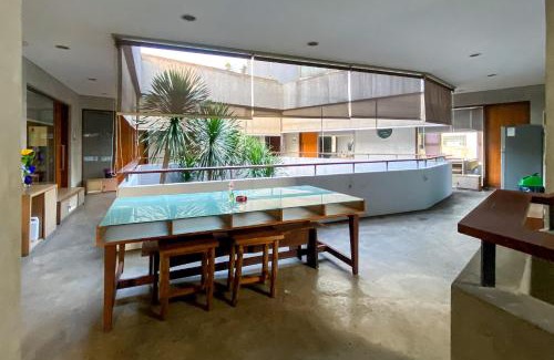 Binong Hotel | Urbanview Hotel The Lodge Karawaci