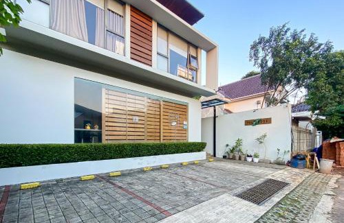 Binong Hotel | Urbanview Hotel The Lodge Karawaci