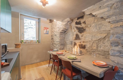 Carate Urio Apartment | Urio's Castle Suites by Rent all Como