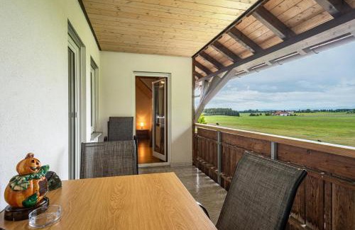 Waldburg Apartment | Urlaub auf dem Hirschhof Stehle