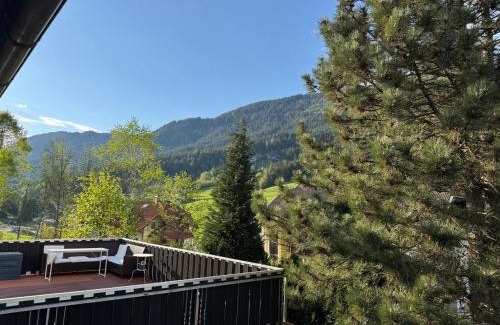 Huttendorf House | Urlaub mit Bergblick - Ferienhaus in Bad Bleiberg