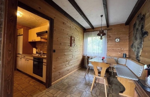 Schofweg Apartment | Urlaubsstube1982 - wildly romantic with a fireplace and rustic charm