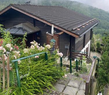 Schofweg Apartment | Urlaubsstube1982 - wildromantisch mit Kamin und rustikalem Charme