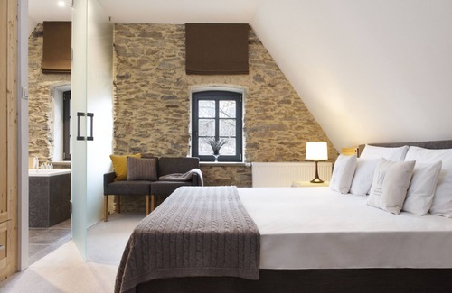Gola Dzierzoniowska Hotel | Uroczysko Siedmiu Stawów Luxury Hotel