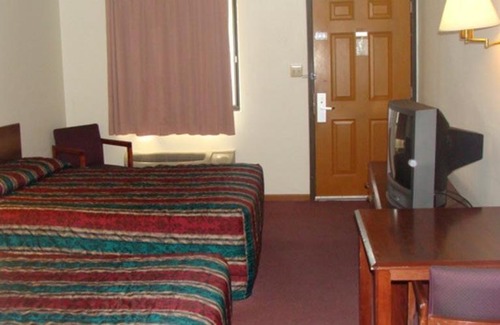 Grand Island Hotel | USA Inns of America