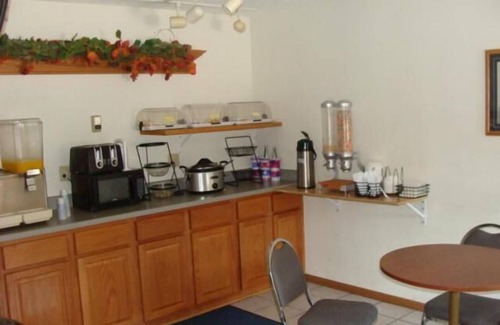 Grand Island Hotel | Usa Inns Of America