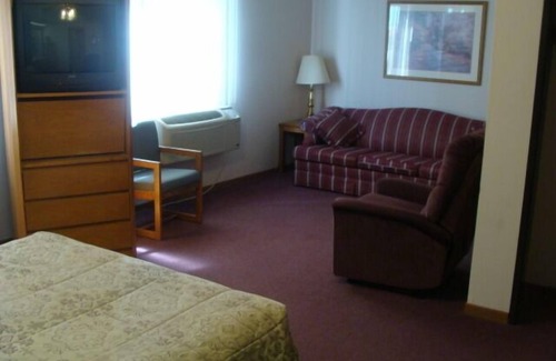 Grand Island Hotel | Usa Inns Of America