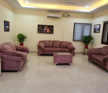 Hyderabad House | ustav farmhouse