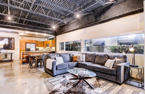 Central East Austin Condo | UT Football Fave - 6th St Condo, Walk to Downtown!