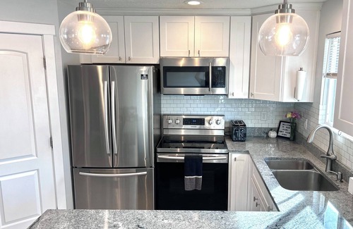 North Salt Lake House | Utah Haven - 4-Bed - 12 Mins to Airport/Downtown