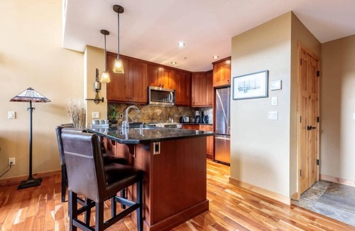 Canmore Condo | "Utopia" at Rundle Cliffs Lodge