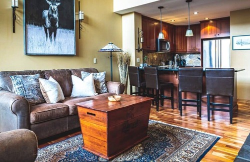 Canmore Condo | "Utopia" at Rundle Cliffs Lodge