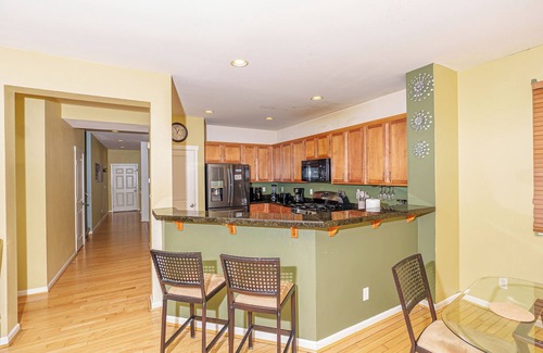 Auburn House | Utopia Luxury Stay - Lake Tapps