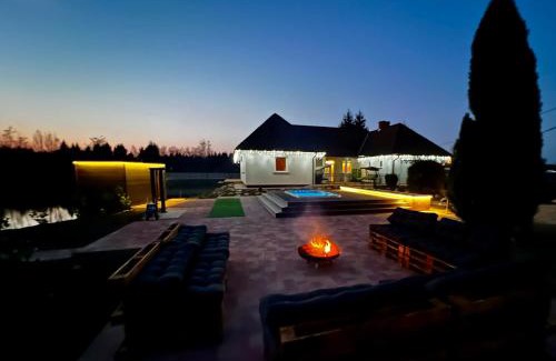 Vamosszabadi Villa | Vámosi Party Ház