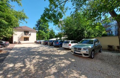 Szeged Bed & Breakfast | Vén Diófa De Lux Panzió