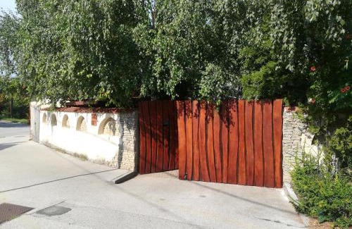 Szentkiralyszabadja House | Vörös Macska Vendégház