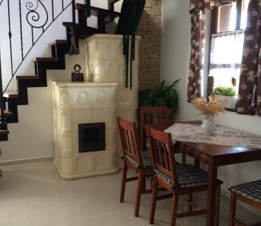 Aszofo Apartment | Vörösmál Vendégház