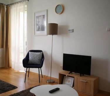 Miskolc Apartment | Vörösmarty Apartman Miskolc - Belváros - downtown
